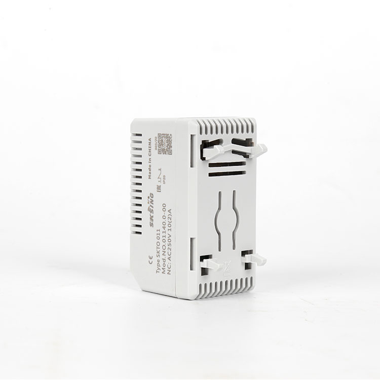 小型自動恒溫調節(jié)器SKTO 011